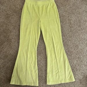 Aerie Groove-On Rib Velour Flare Pant Yellow Corduroy size M Short